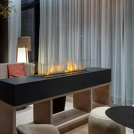 Ξενοδοχείο Intercityhotel 4*